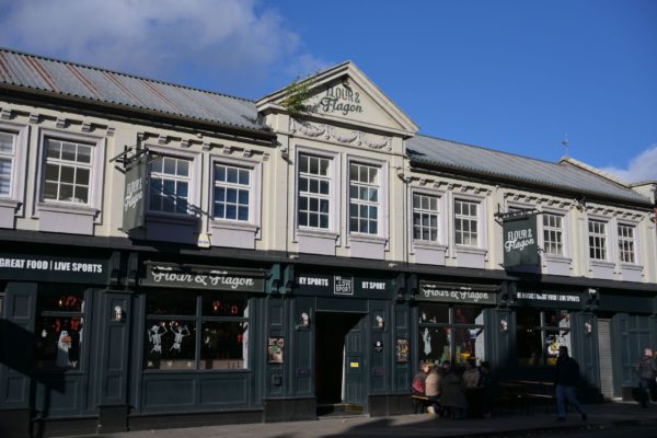 Is the Wetherspoon pub Manchester Airport the Best Spot?